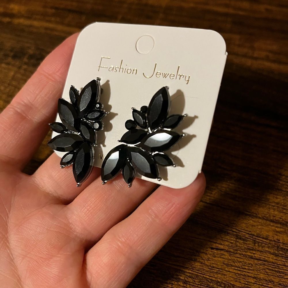 Retro Cluster Crystal Dangle‎ Earrings Rhinestone Statement Stud Earrings - Picture 4 of 8